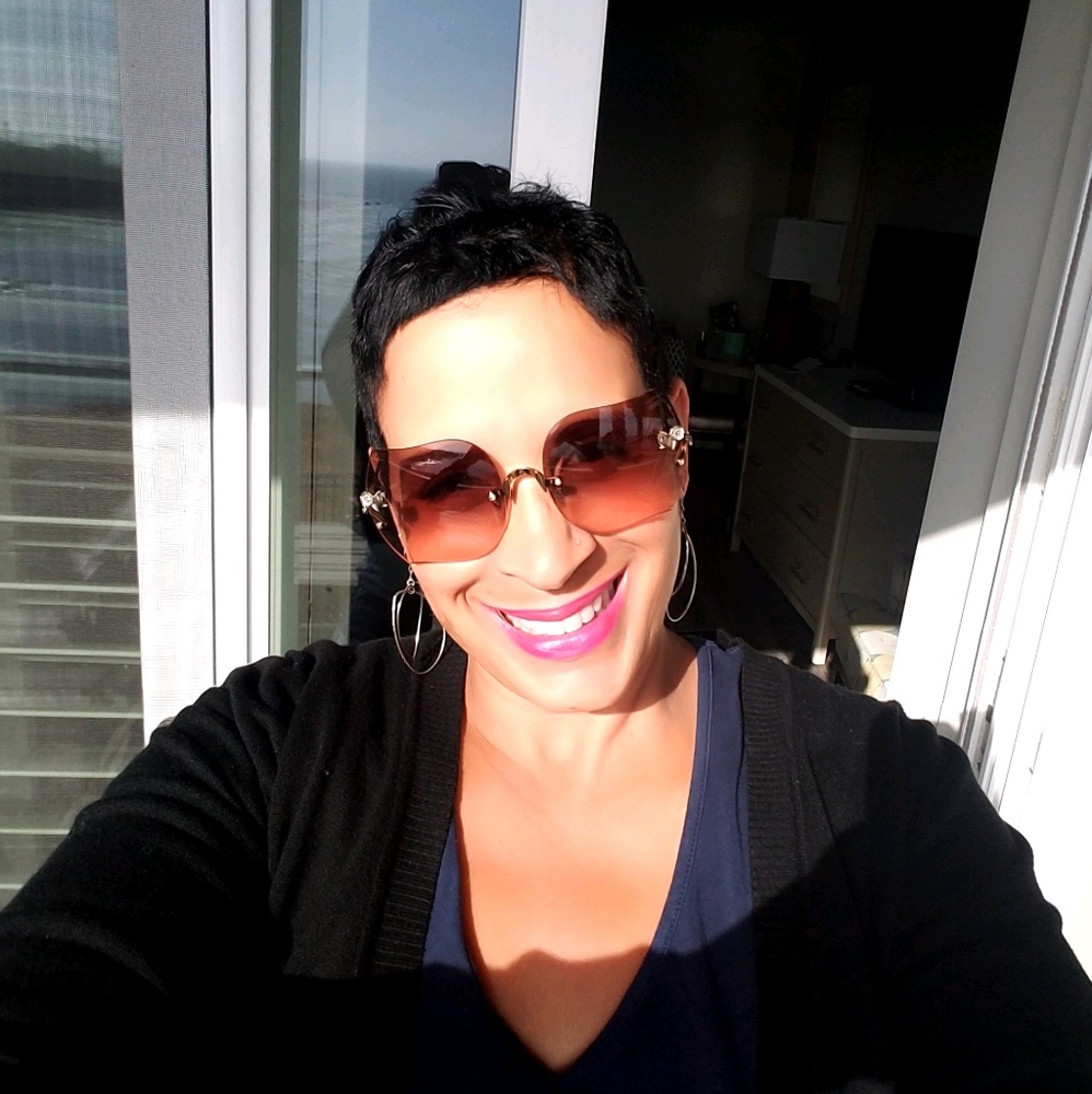 Meet your Posher, Angela